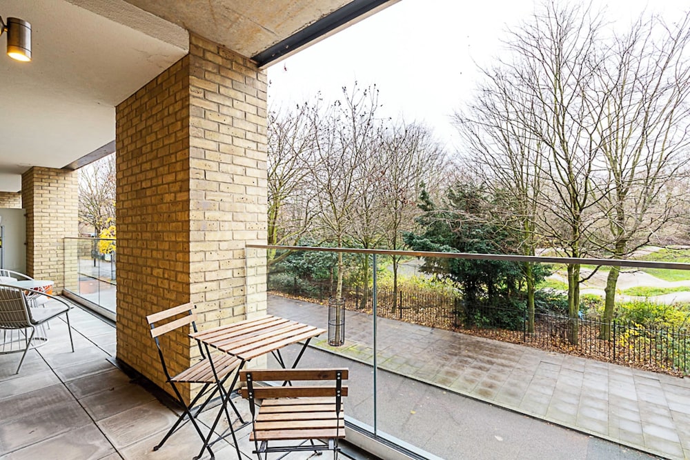 Spacious and Trendy Shoreditch Flat