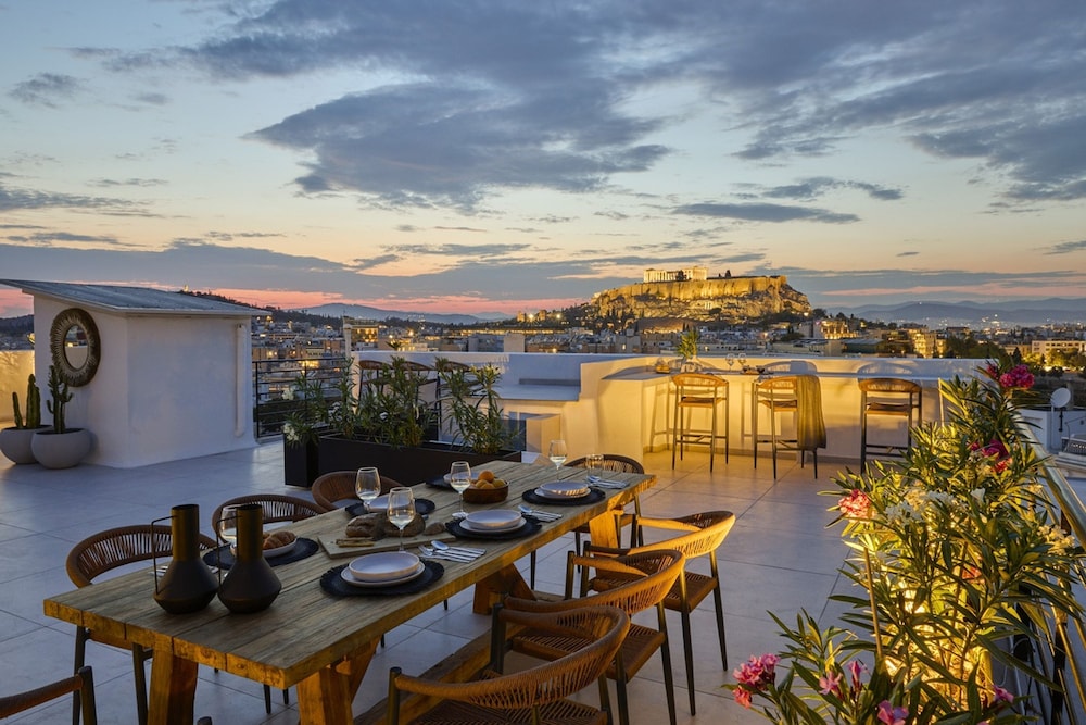LIV - Terrasses de l Acropole