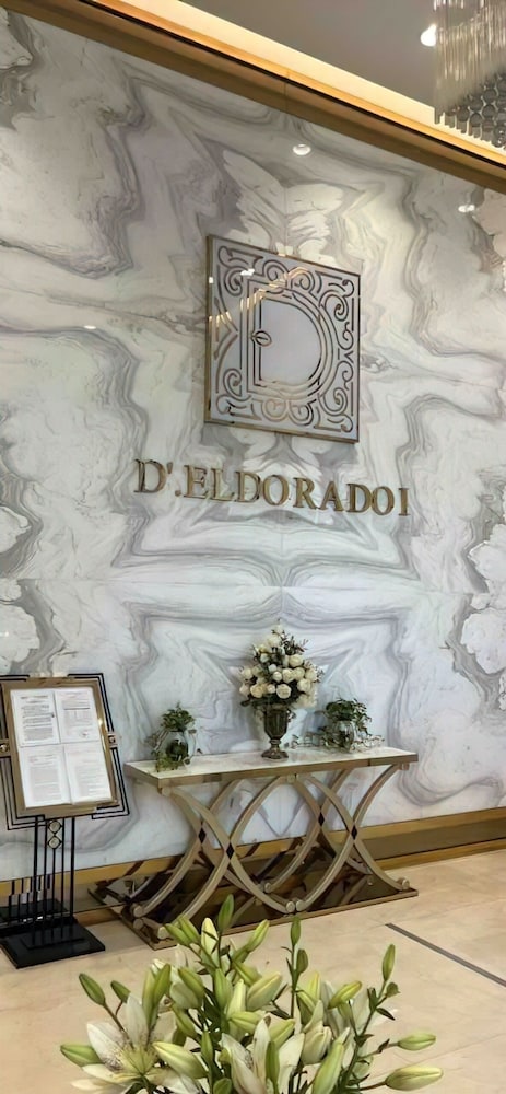 D El Dorado Westlake Luxury Apartments