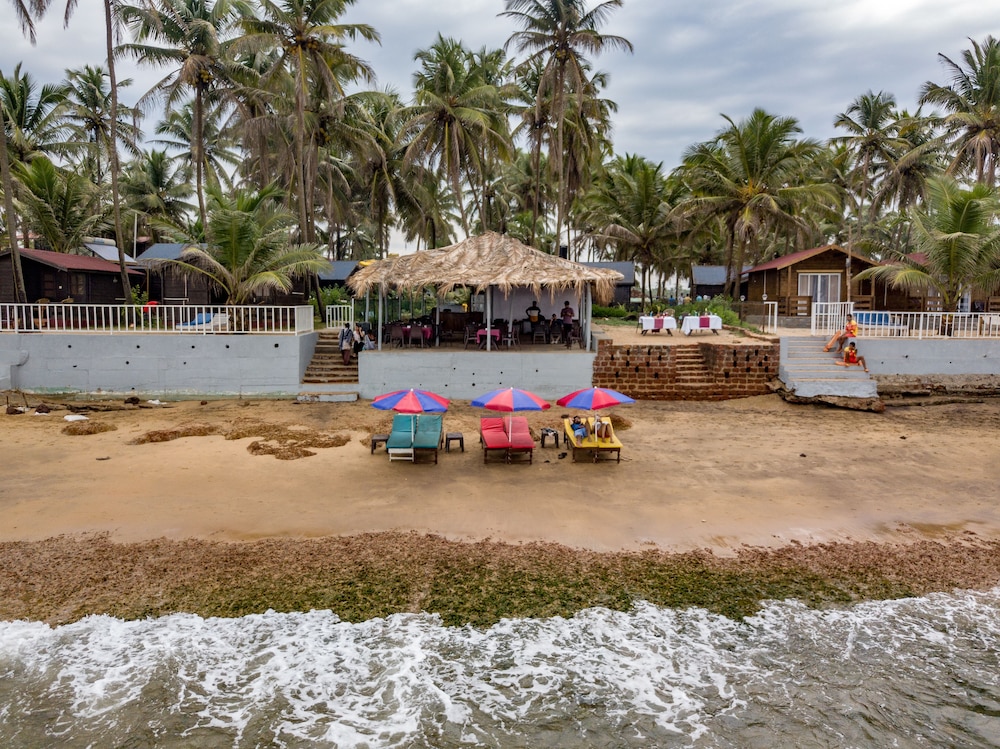 Vista Praia Beachfront Cottages