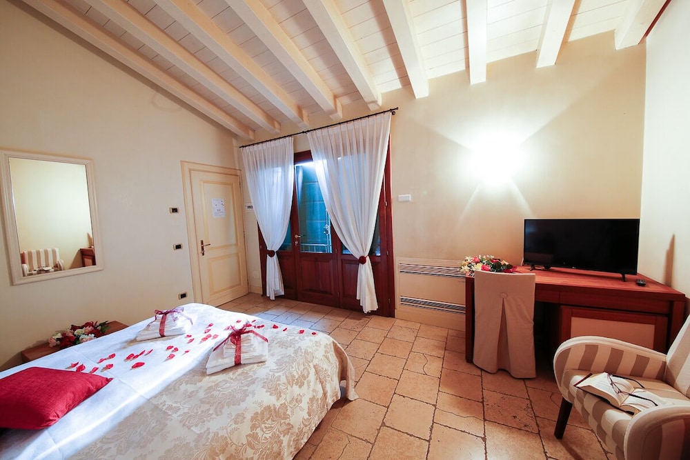 Relais Villa Selvatico view 3