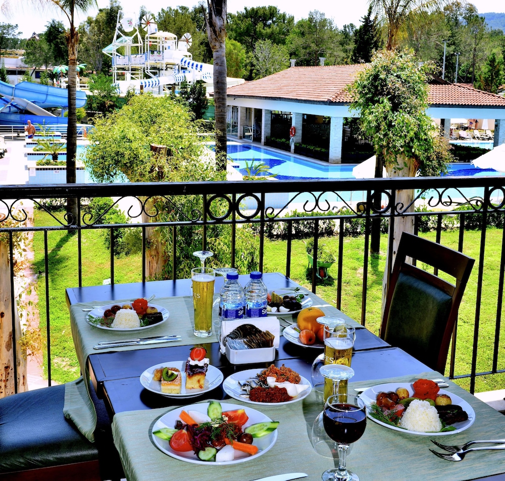 Champion Holiday Village - All Inclusive
