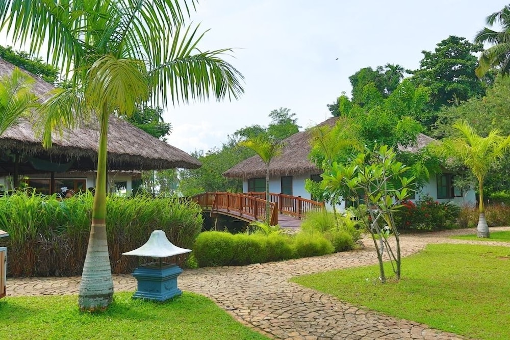Deshadan Backwater Resort