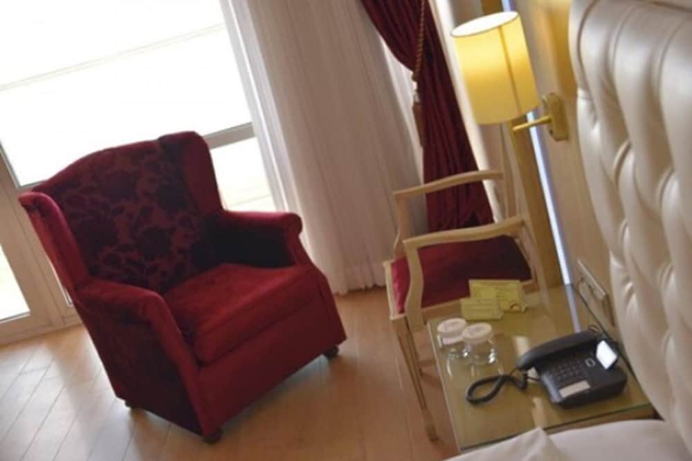 Ege Palas İş Oteli - Image 63