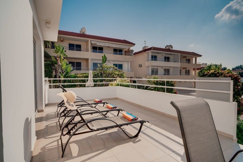 Narcissos Nissi Beach Apartment C5