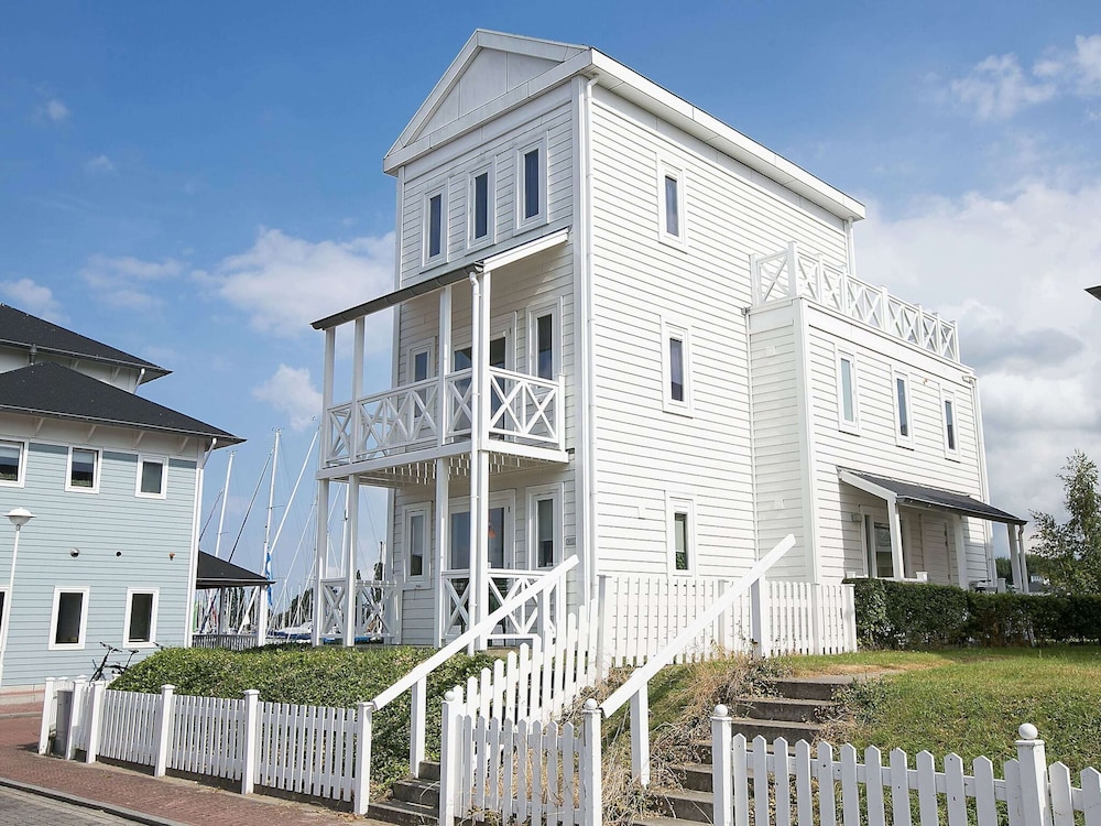 Villa by the Harbour With Sauna