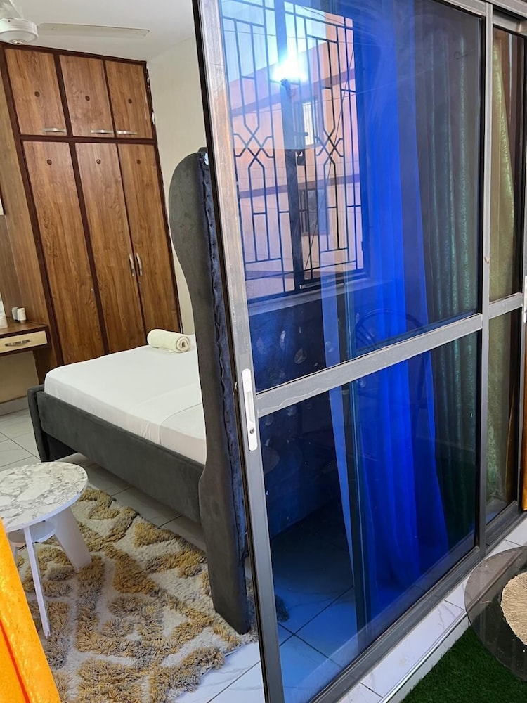 Lux Suites Lakeview Studios Bamburi