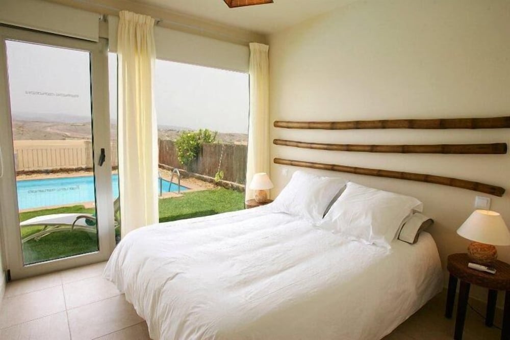 Holiday House for 4 Persons, With Swimming Pool photo 4