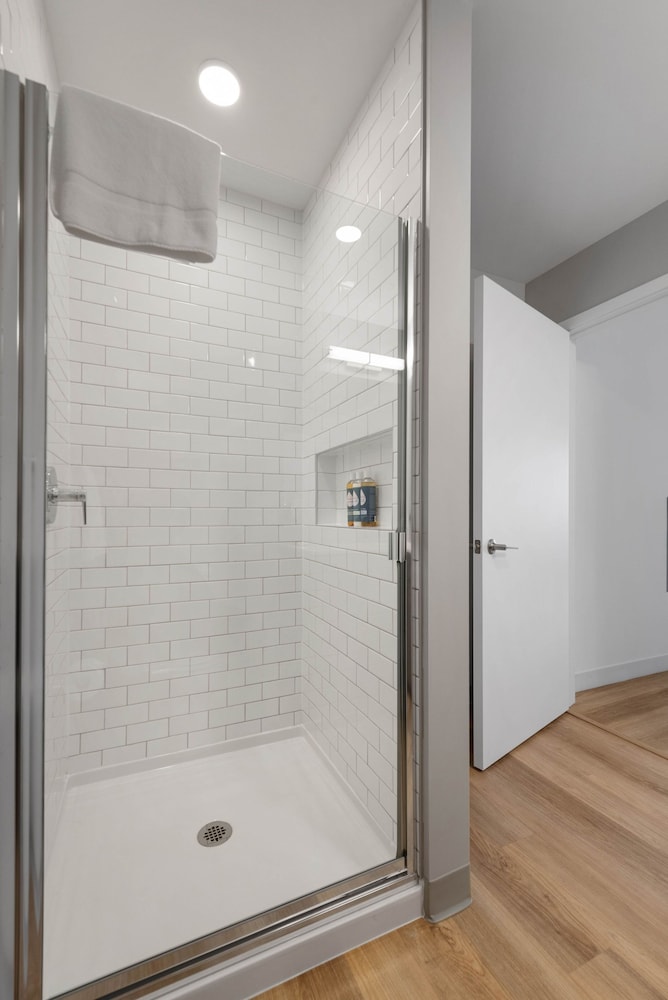 The Nova 4BR Family Friendly Near Lincoln Park