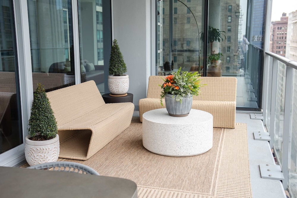 The Lyra Luxury Group Getaway - Two Penthouses