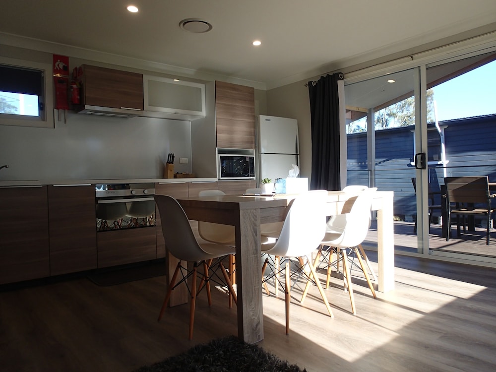 Dungowan Waterfront Apartments