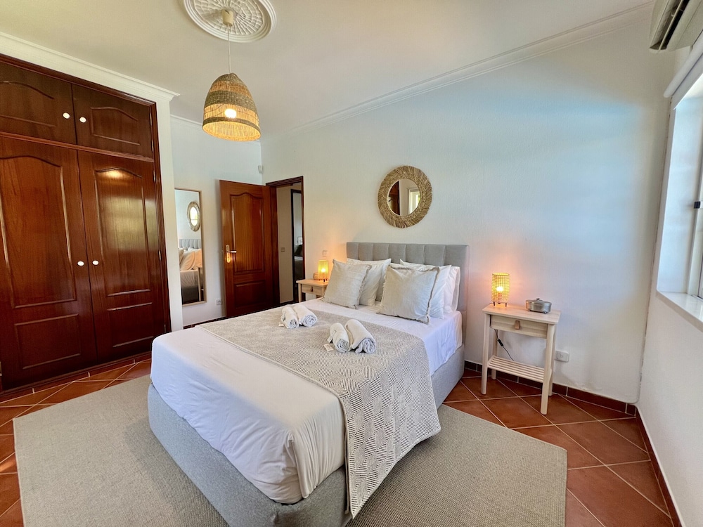 Vilamoura White House Villa by Homing