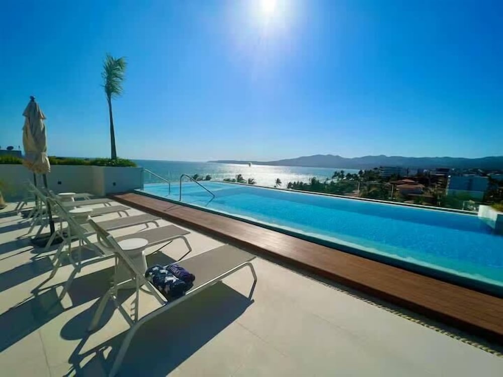Pavilion Natural Charm Ocean View