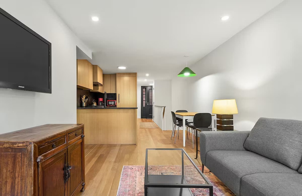 Degraw Place by Rove Travel Apt w Private Patio