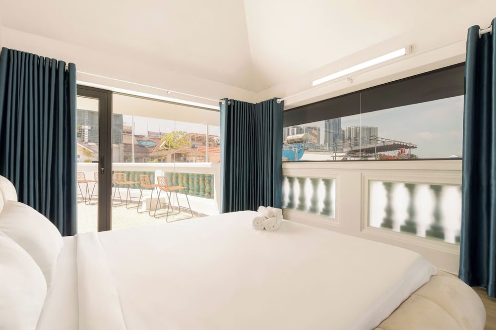 Lux white villa 9 Bedrooms