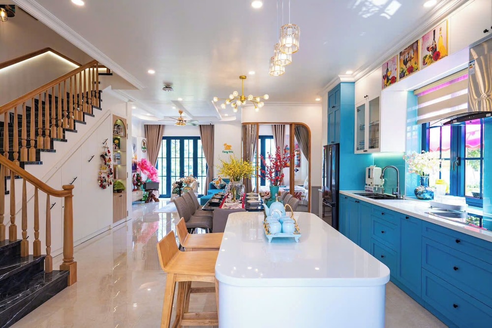 Luxury 4 Br Cherry Villa - Novaworld PT