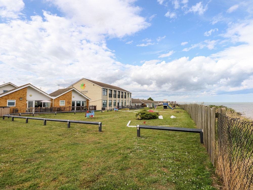 63 The Waterside Holiday Park