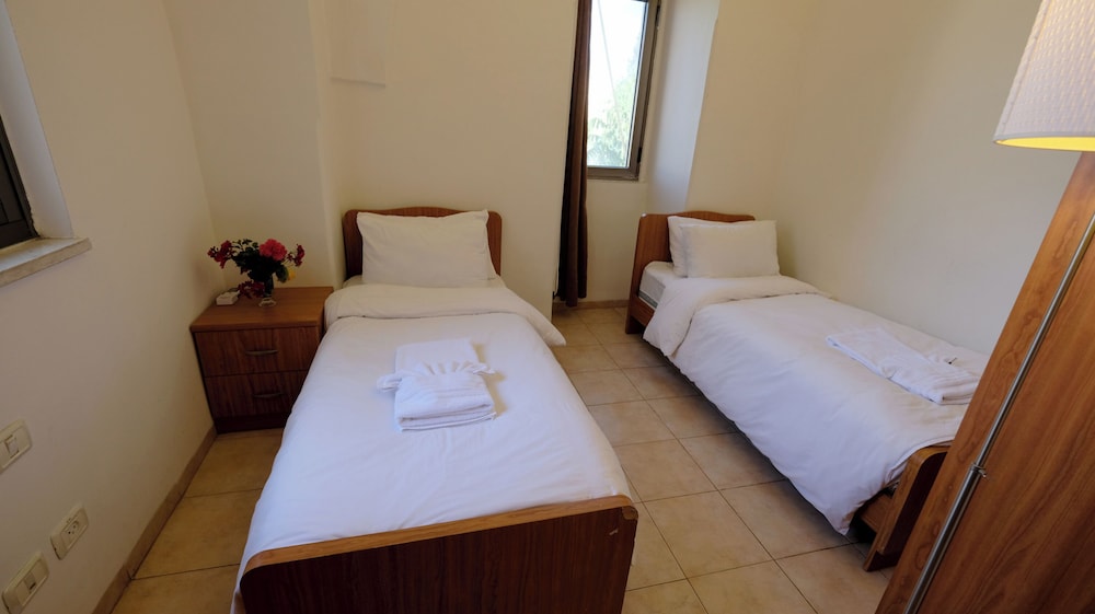 St. George’s Cathedral Pilgrim Guesthouse – Jerusalem