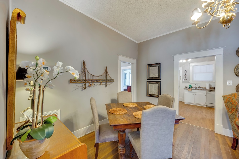 'hickory Hill House' < 1 Mi to Downtown Texarkana!