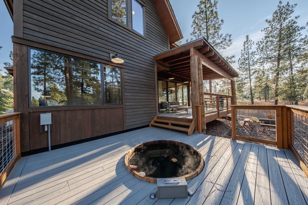 Wilderness Club Cabin Sleeps 7