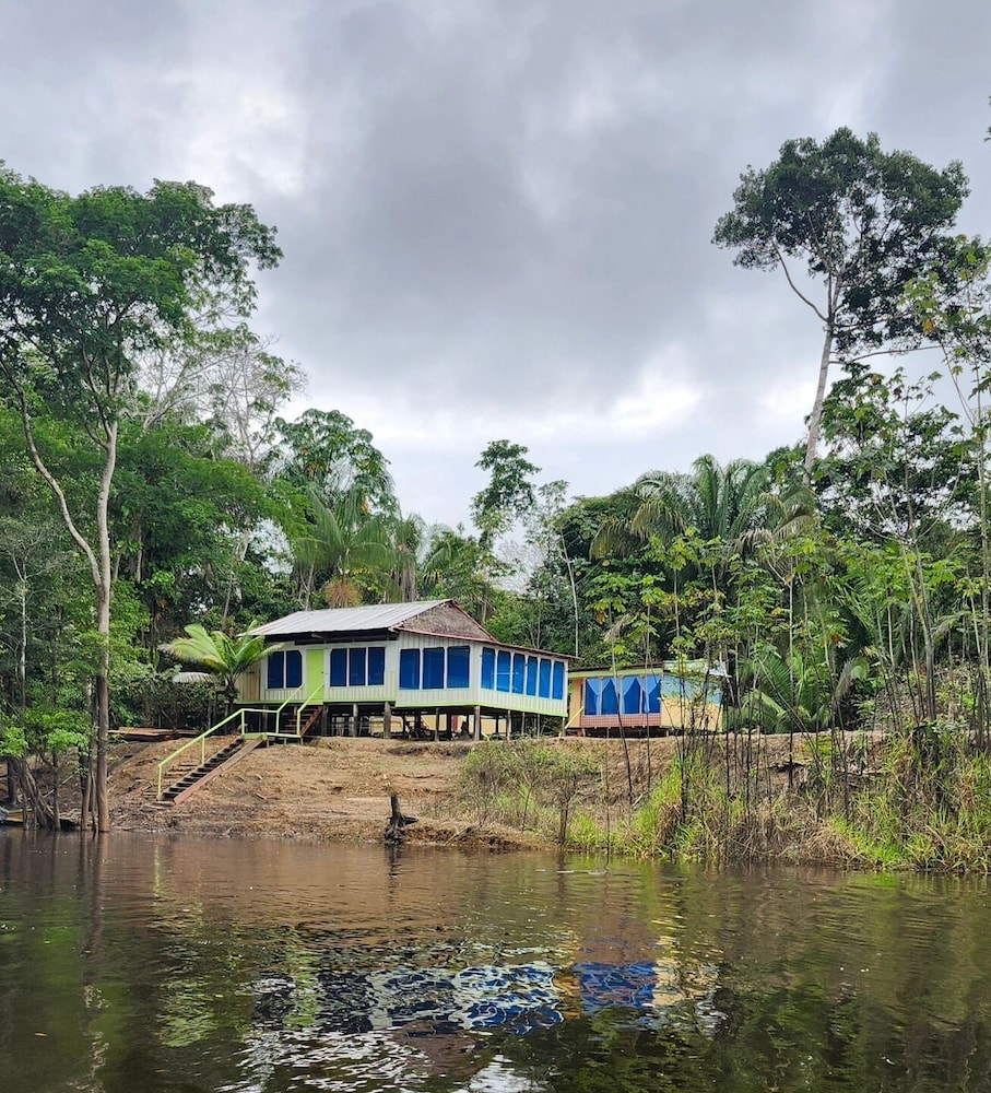 Red Uakari Jungle Lodge