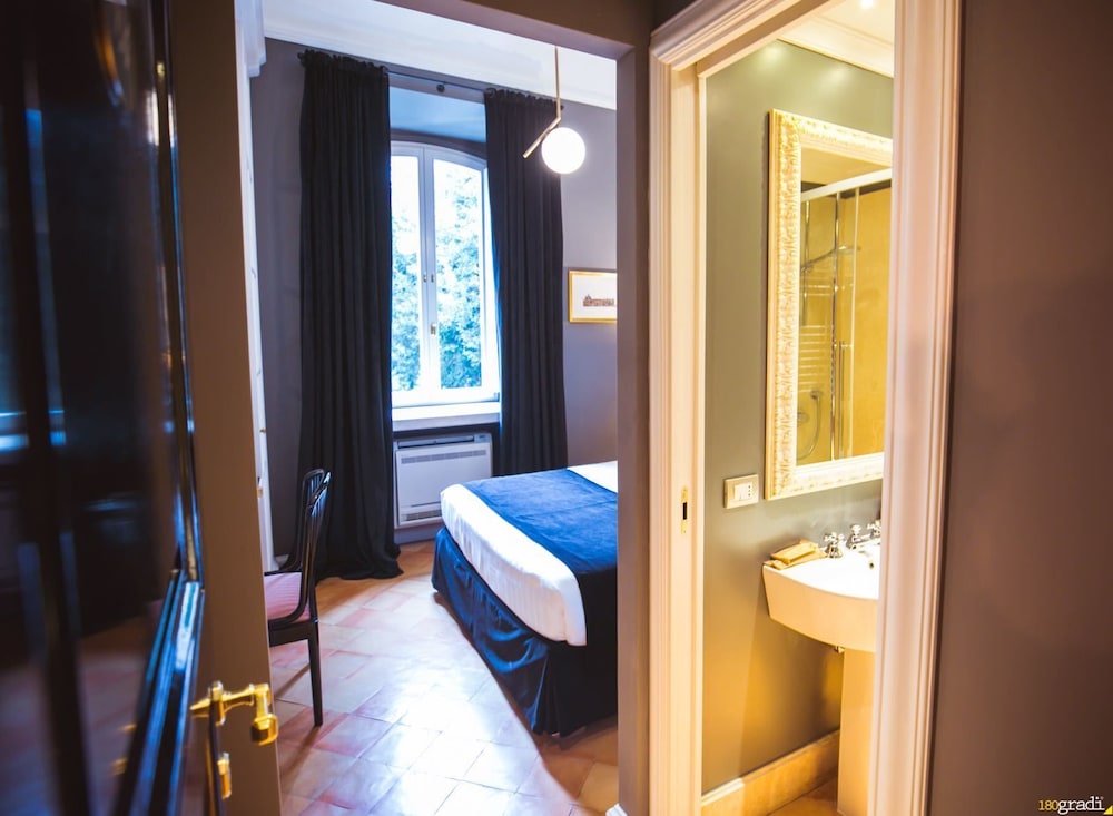 Parrasio Hotel
