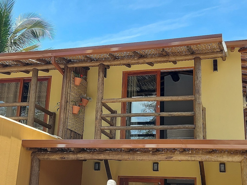 Maya 4Suítes Frente praia 14pessoas Wifi