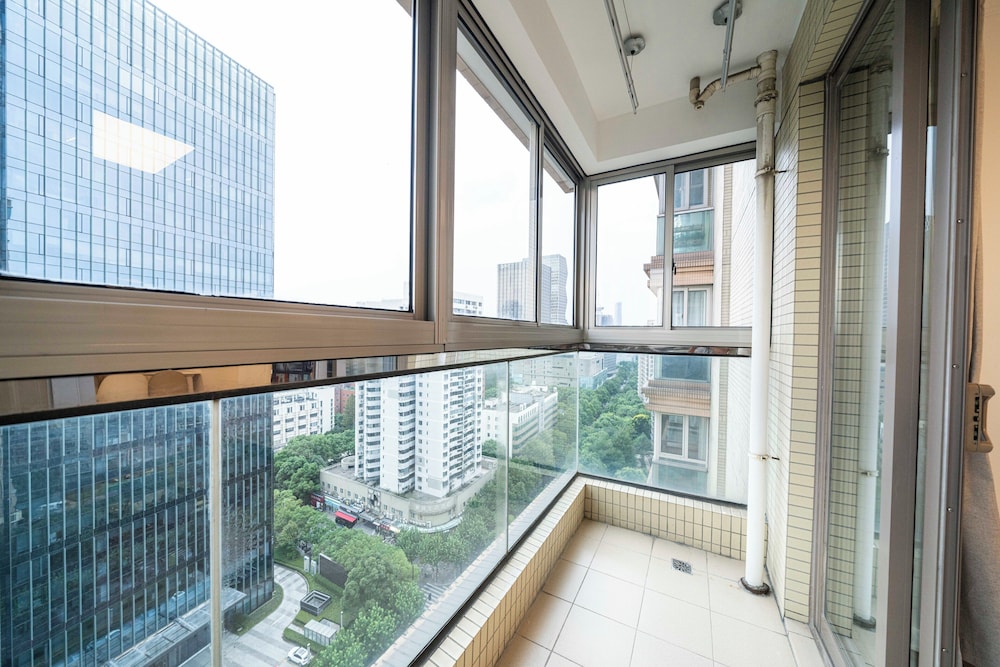 Tyms Stylish 1BR APT Yucui Garden