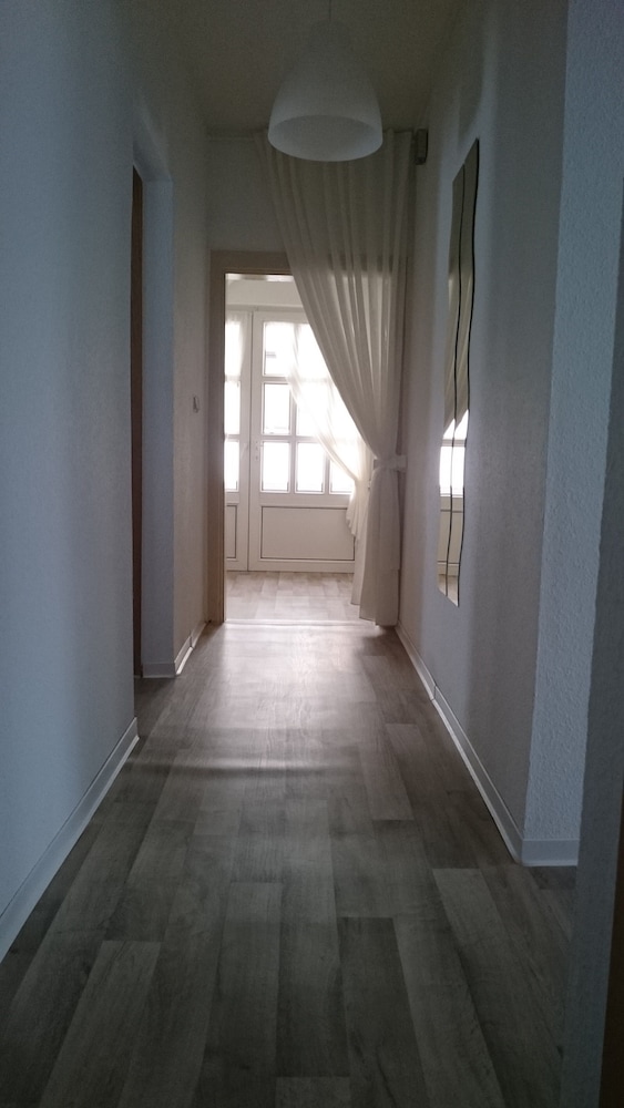 Photo 33