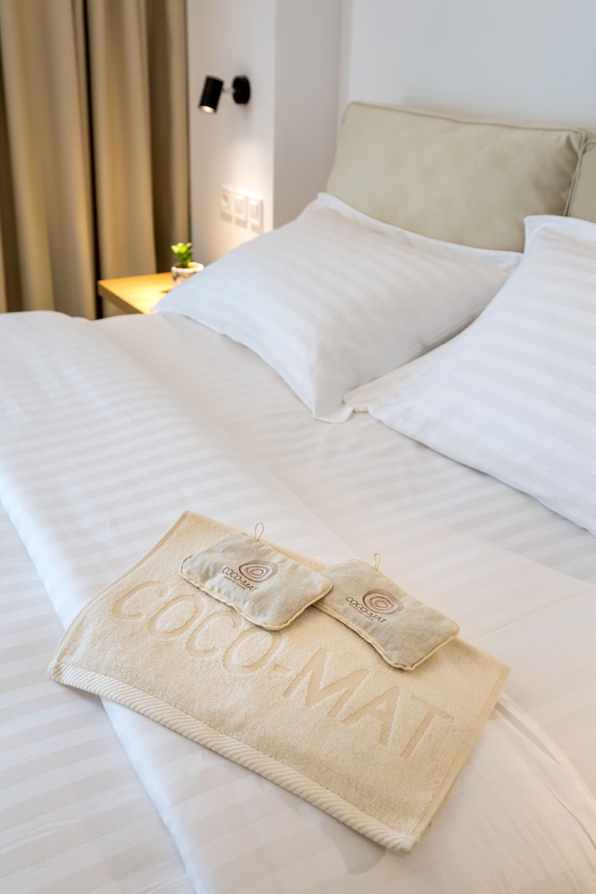 Epicentrum Suites photo 5