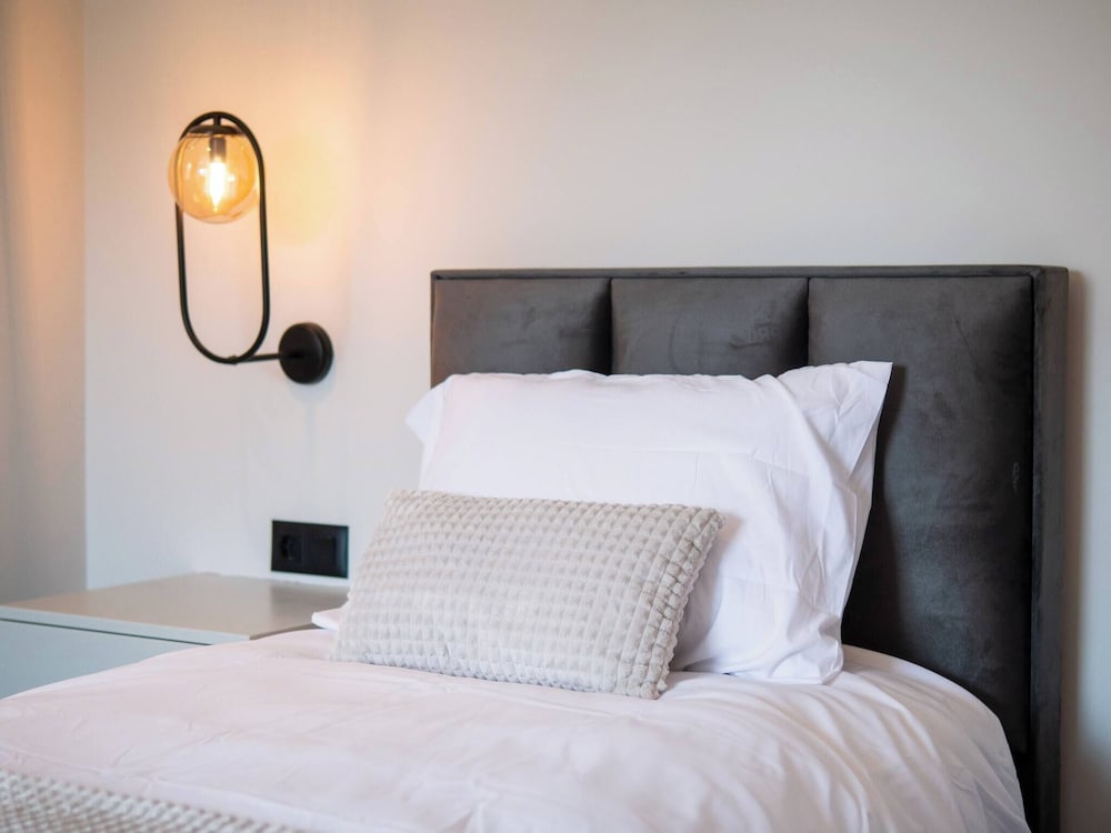 Residence Republic Square- Luxury at Top Location