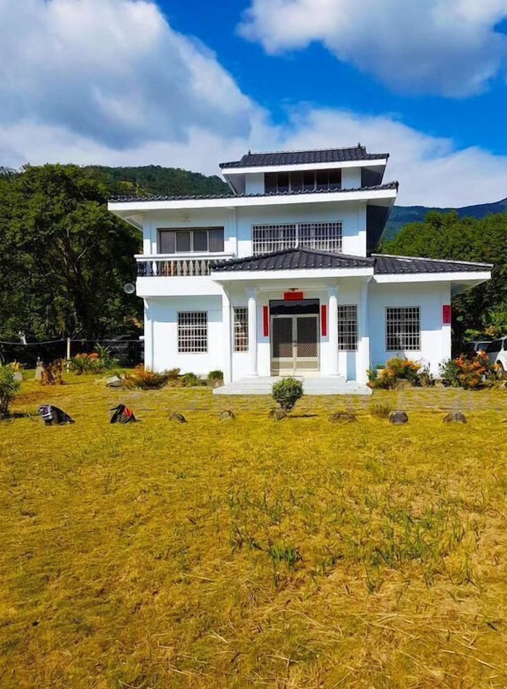 Pine Garden Family Villa view 2