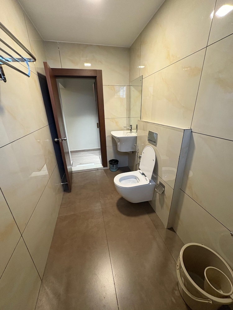 Kanak Residency Kuthuparamba
