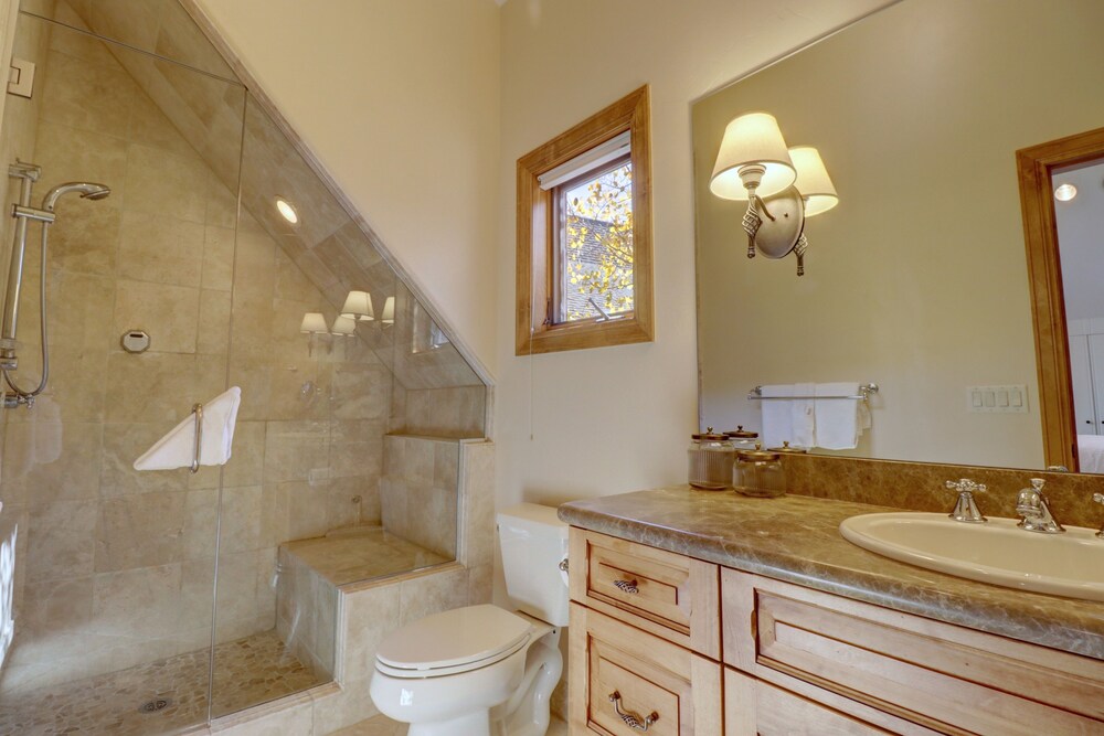 Peakside Escape 178 3 Bedroom Home