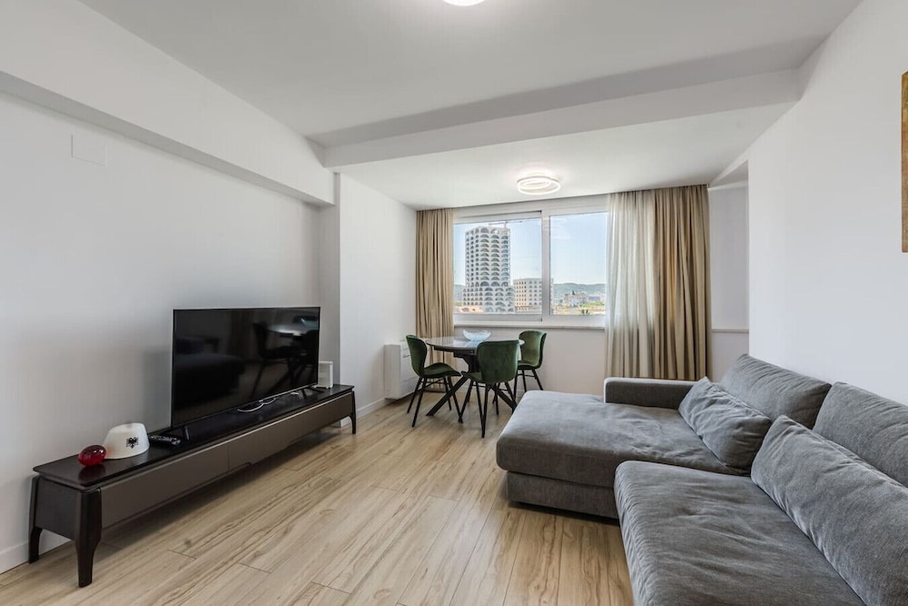 Spacious Stay in the Heart of Tirana