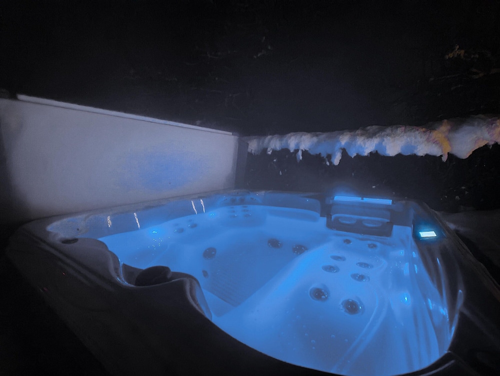 Exclusive Apartment With Garden and Whirlpool