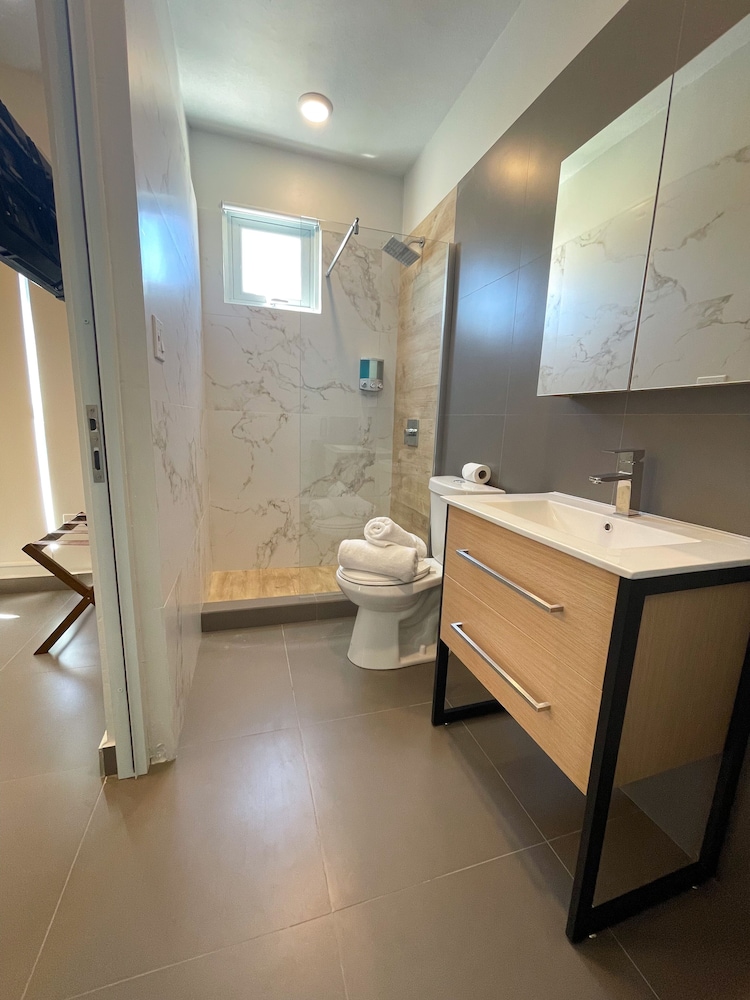 Rosalina Ocean Park - Property Image 25