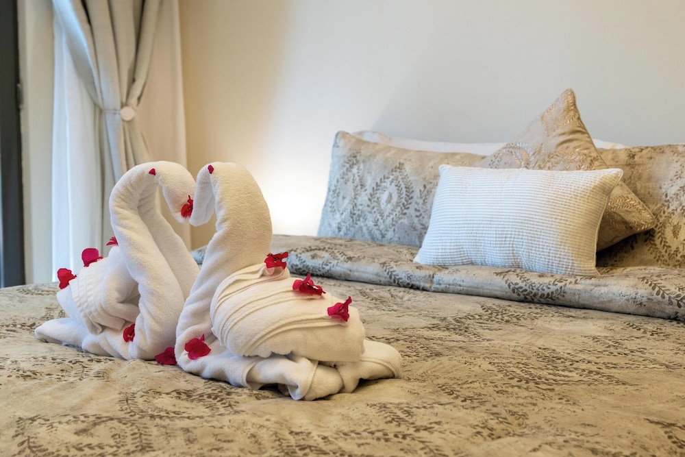 Samaya Holiday Homes - Luxury Villa