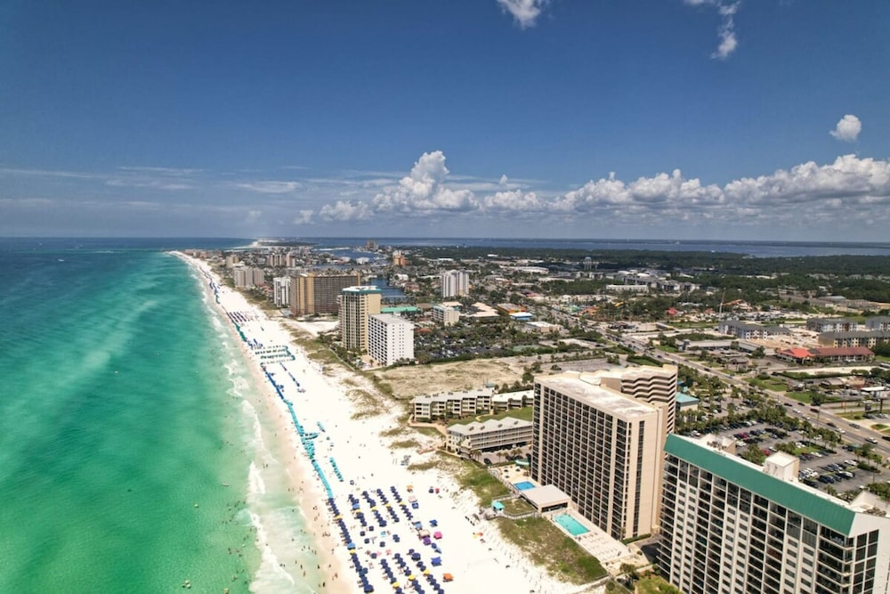 The Oyster by Brightwild Beachfront Condo