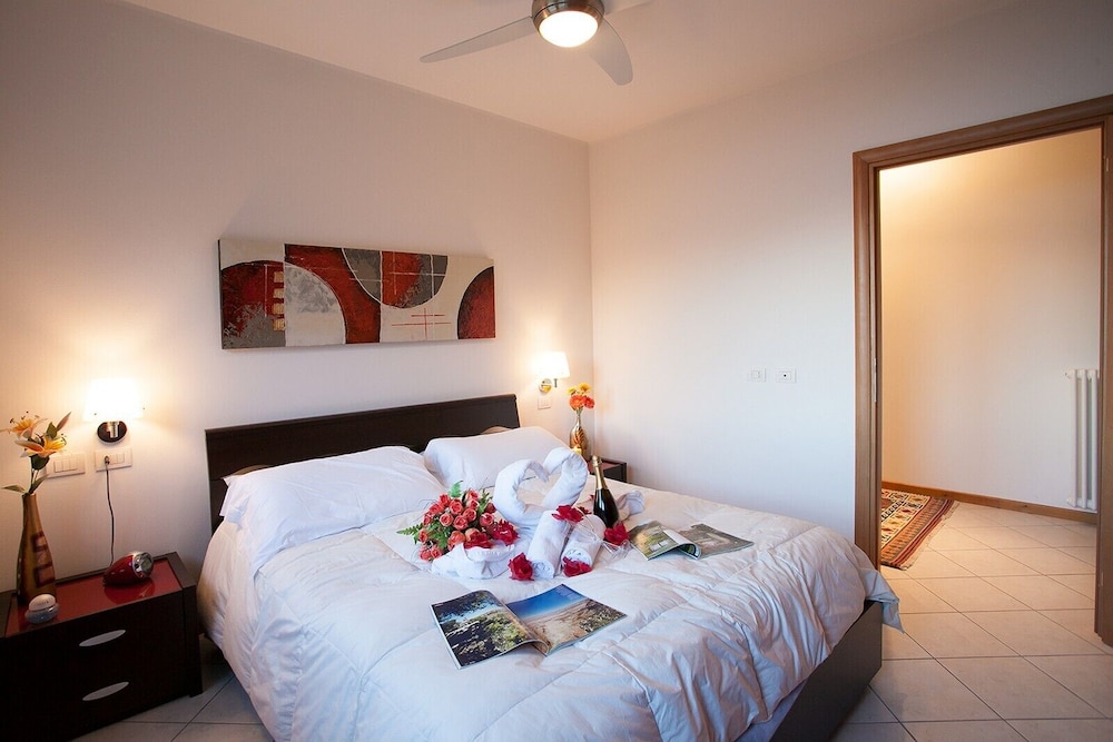 Casa Monaco view 4