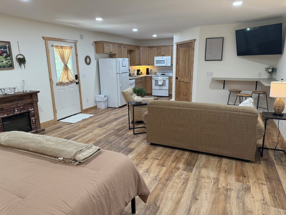 Cozy Dragon's Nest Cabin Retreat