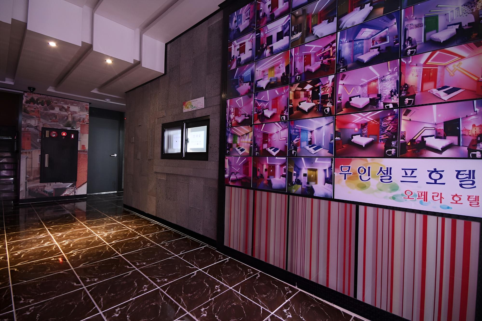 Jinju Opera view 3