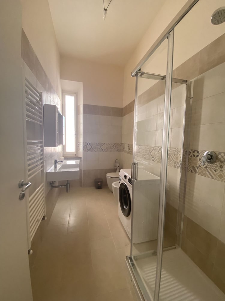 Three-room Apartment Sleeps 5 IN THE NEW Town Area-rif Iaco