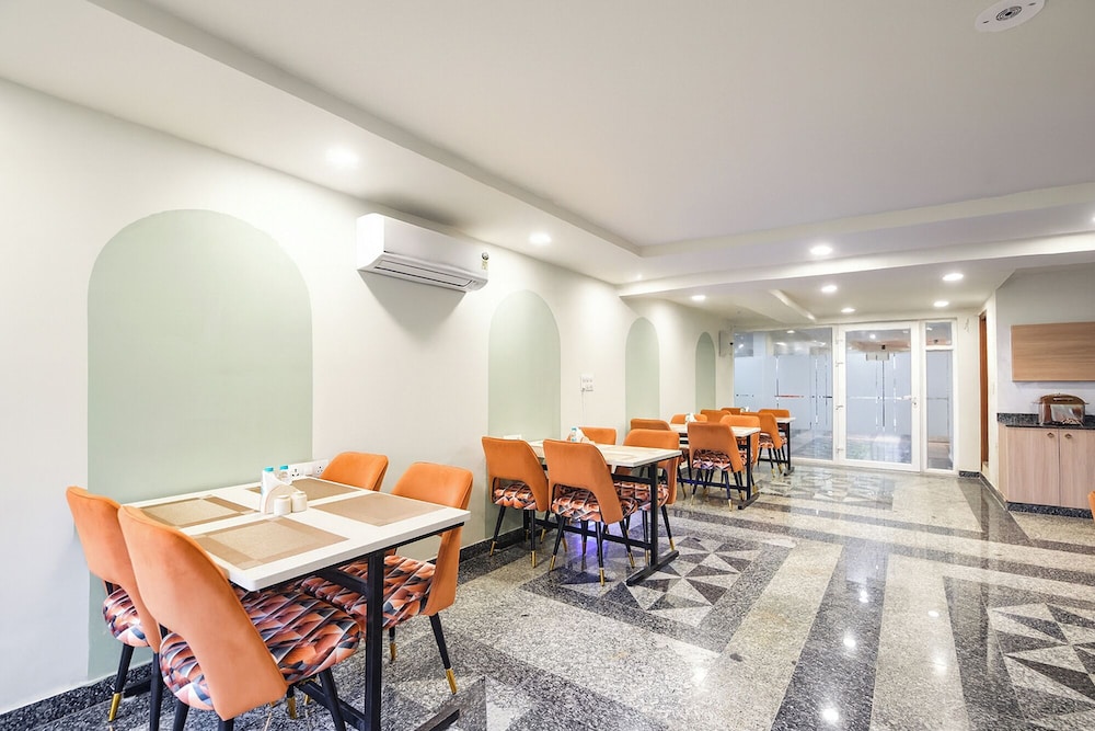 FabHotel Hygge Stay
