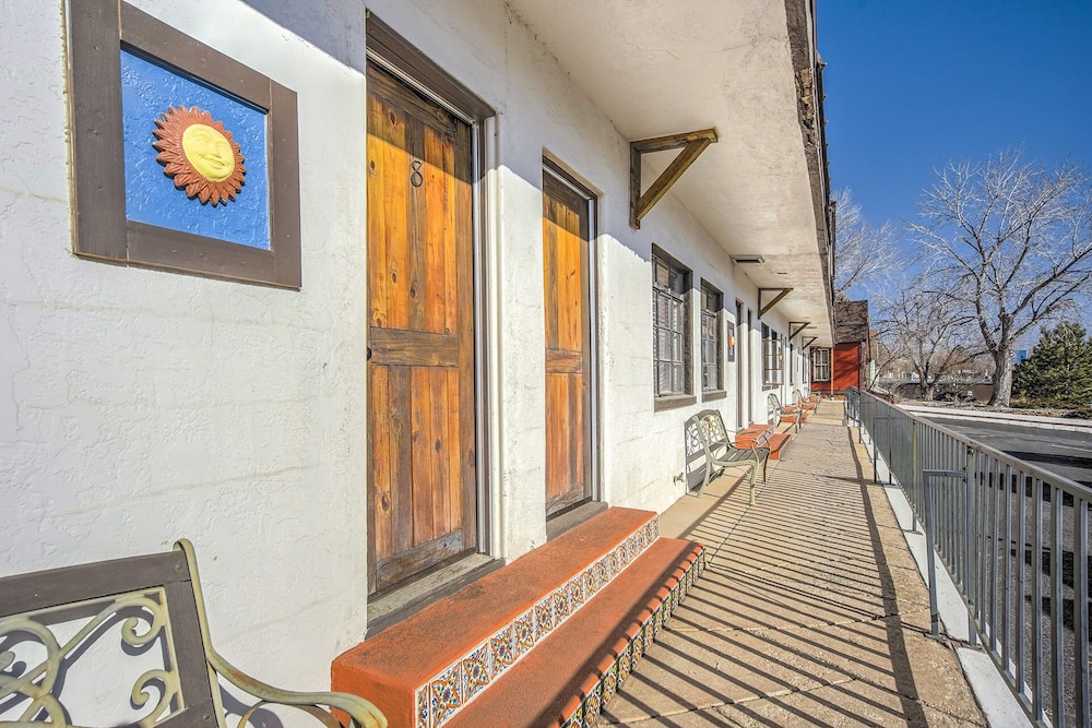 2BD Cozy Retreatclose to Red Rocksdogs Welcome! view 5
