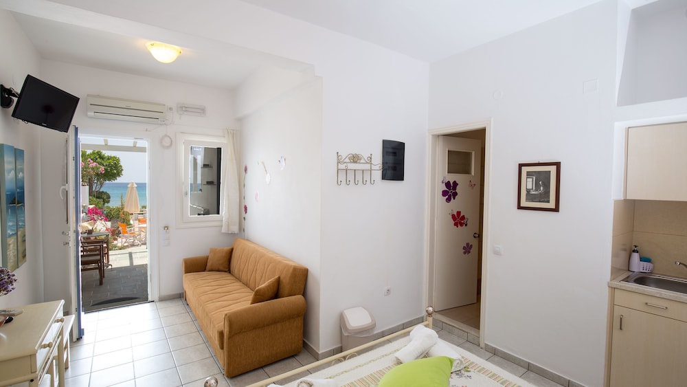 Pension Ageliki