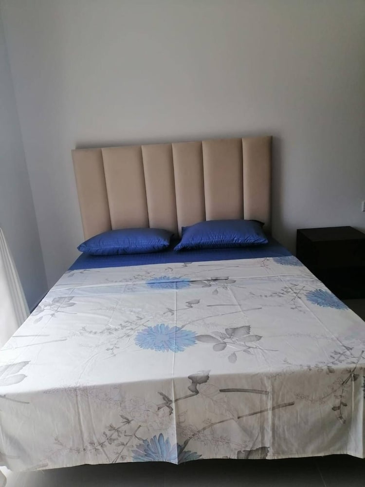 Family-friendly 3BR Apartment in Serene Malabe