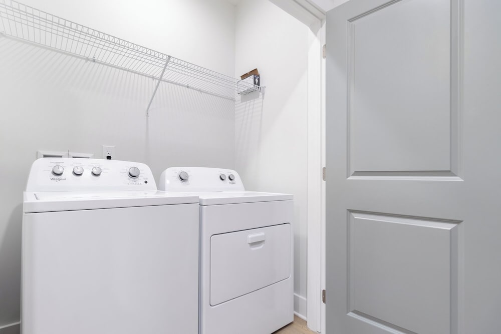 Landing Amazing 1bd, Yoga Studio, Clubhouse