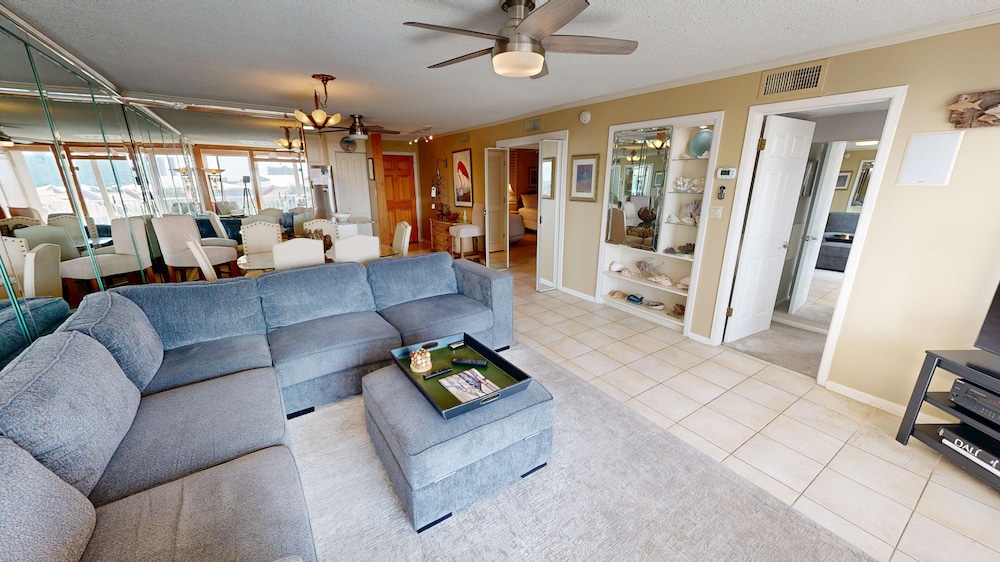 Dolphin Point 406b 2 Bedroom Condo
