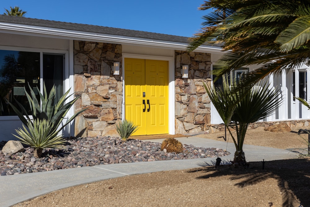 Palm Springs Vacations - Desert Xscape - Property Image 27